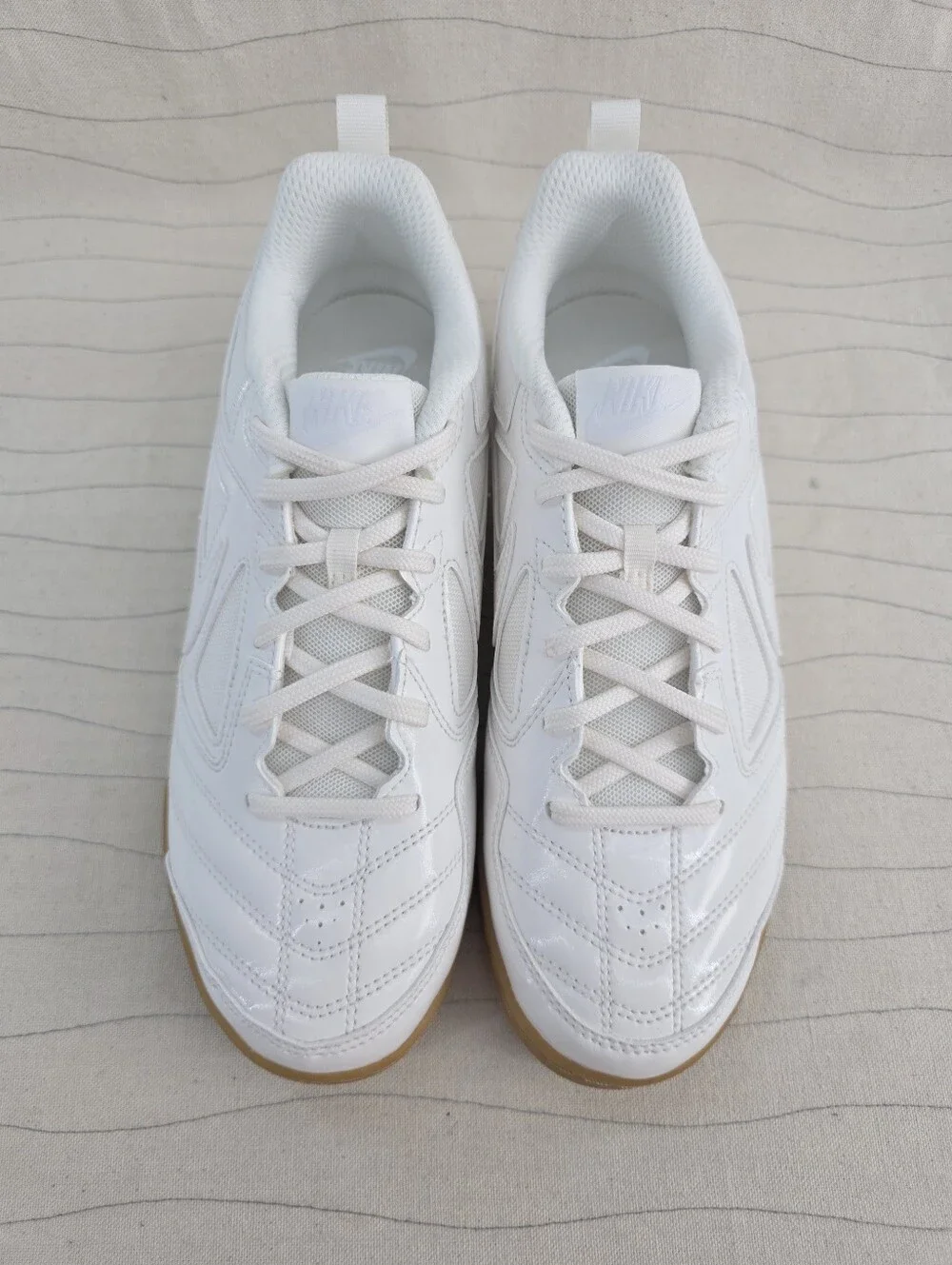Nike Youth GS Gato LV8 Ivory Tan Gum Sole Sneakers Shoes II7084-100 Sz 6.5Y NEW